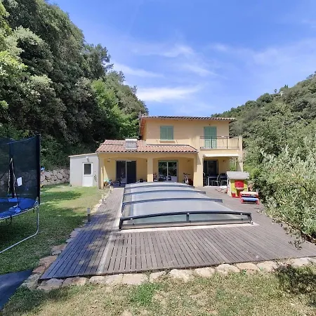 Nyaraló Quiet House In The Heart Of